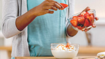 Can I eat yogurt right after meal?