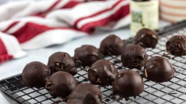 Can I have dark chocolate chips on keto?