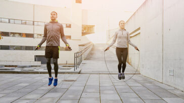 Can I lose weight by jumping rope everyday?