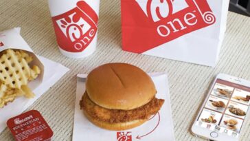Can I lose weight eating Chick-fil-A?