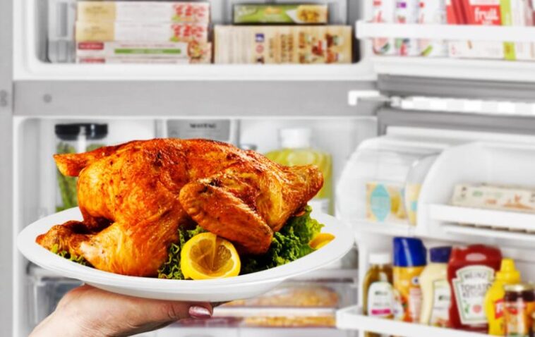 Can a turkey stay in the fridge for a week?