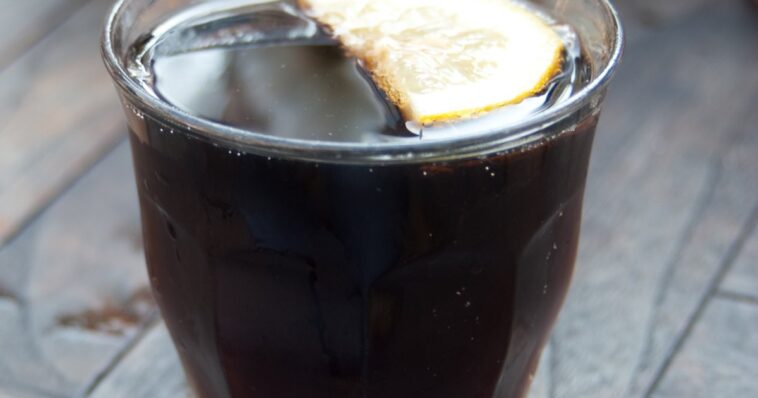 Can caffeine free soda cause headaches?