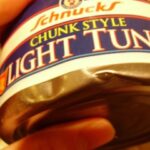 Can canned tuna have botulism?