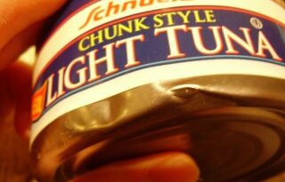 Can canned tuna have botulism?