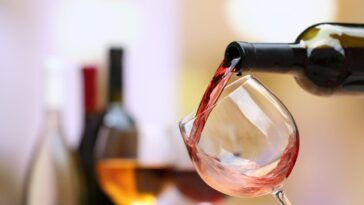 Can drinking too much alcohol cause inflammation?