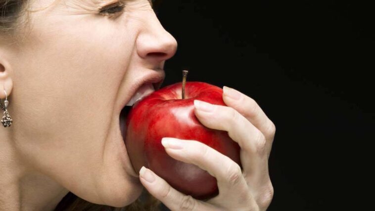 Can eating too many apples hurt you?