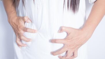 Can mugwort stop your period?