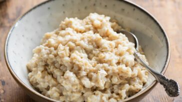 Can oat milk cause stomach issues?