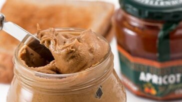Can peanut butter cause intestinal cramps?