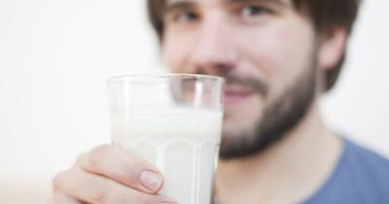 Can you drink milk before workout?
