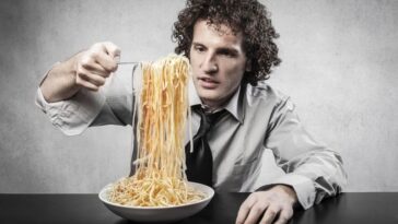 Can you eat 2 week old spaghetti?