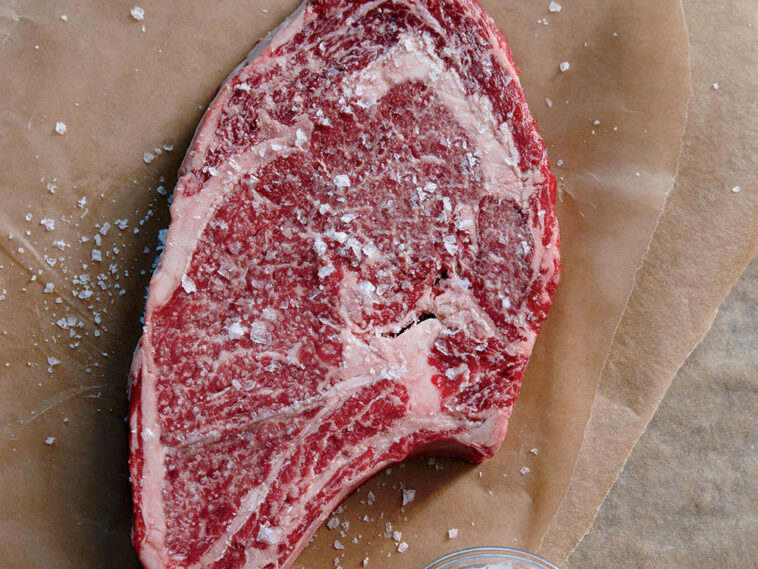 Can you eat steak with fatty liver?