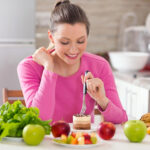 Can you lose weight by eating dessert?