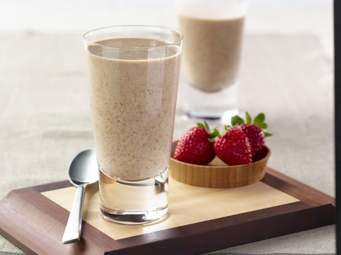 Can you lose weight drinking 2 protein shakes a day?