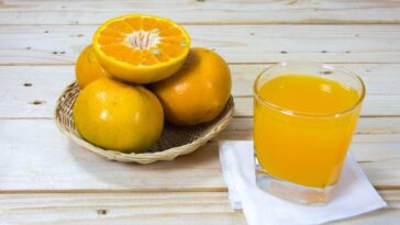 Can you mix protein powder with orange juice?