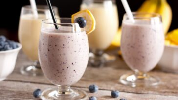 Can you mix protein shake with smoothies?