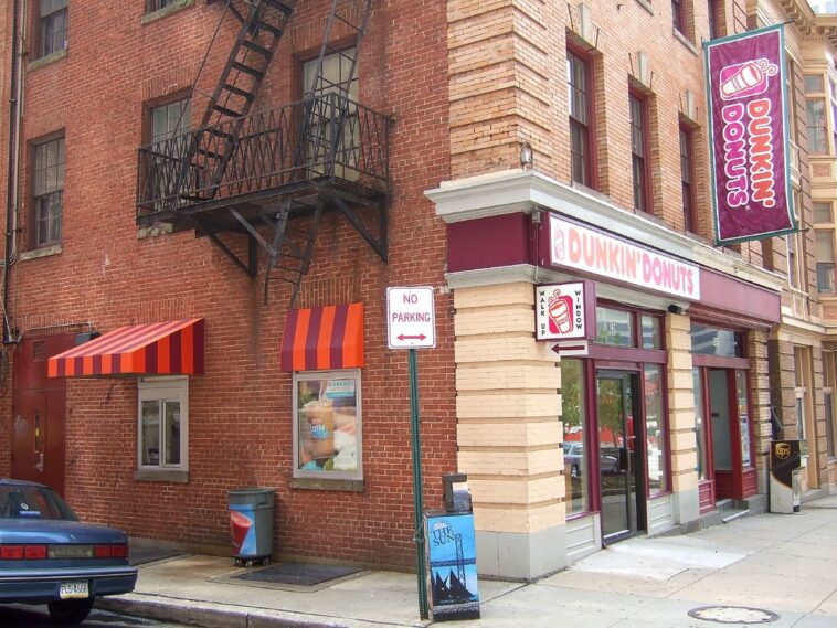 Can you walk inside Dunkin?