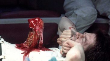 Did the actors know about the Chestburster scene?