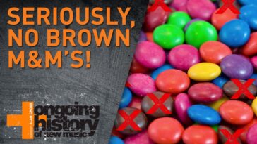 Do Mentos have food coloring?