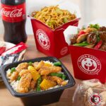 Do Panda Express egg rolls have meat?