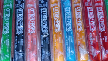 Do all Otter Pops have red dye?