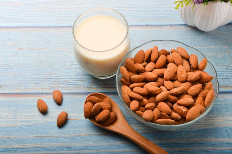 Do almonds help acne?