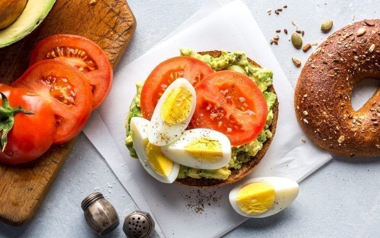 Do athletes skip breakfast?