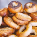 Do bagels cause belly fat?