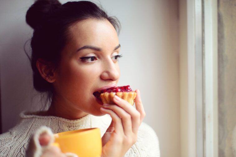 Do bananas slow metabolism?