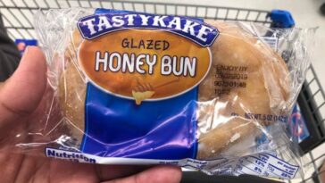 Do honey buns have honey on them?