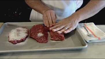 Do restaurants use meat glue?