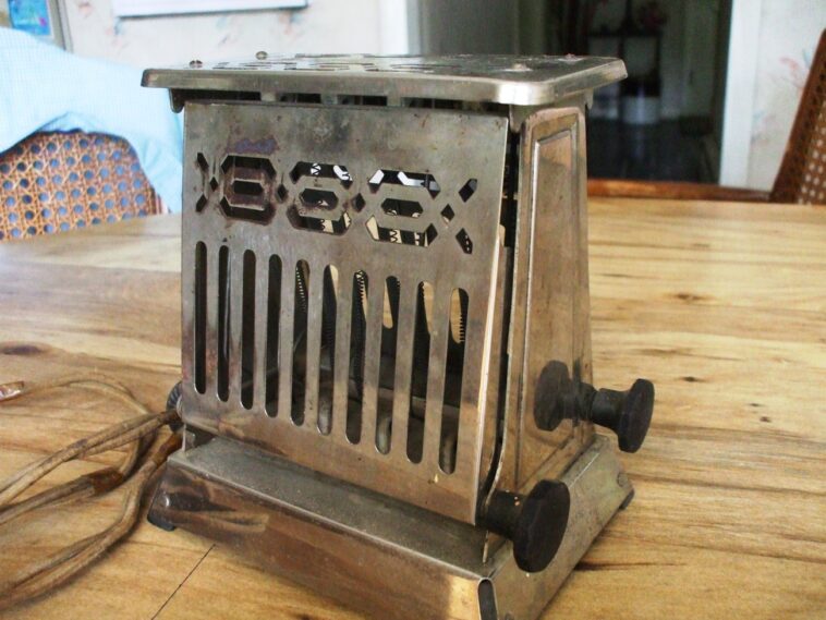 Do toasters get old?