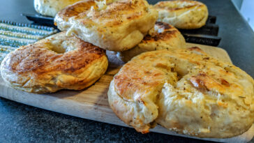 Do you need to refrigerate Asiago bagels?