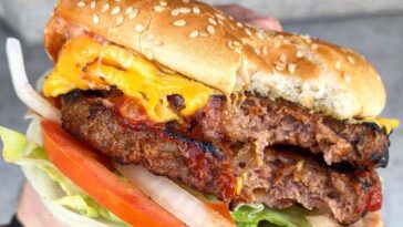 Does Carl's Jr have fake meat?