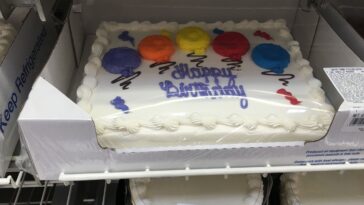 Does Costco bakery make cookie cakes?