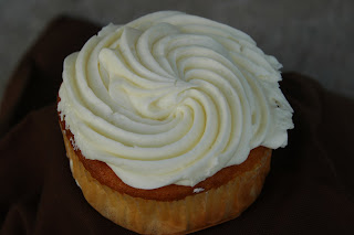 Does Costco have vanilla cupcakes?