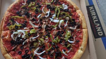Does Costco make a vegetarian pizza?