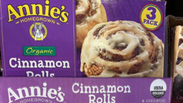Does Costco still have cinnamon rolls?