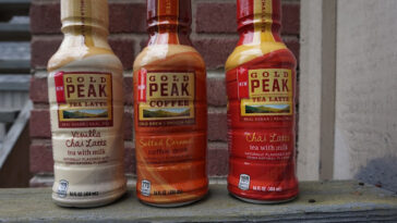 Does Gold Peak tea have caffeine in it?