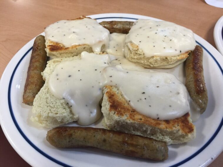 Does IHOP have gravy?