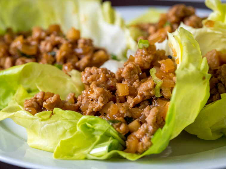 Does In-N-Out do lettuce wraps?