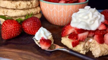 Does KFC have strawberry shortcake?