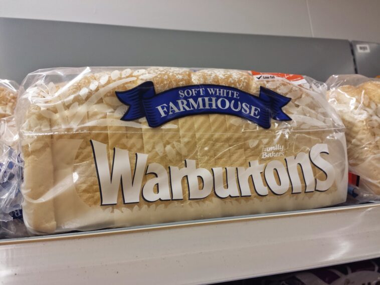 Does Kingsmill bread contain hair?