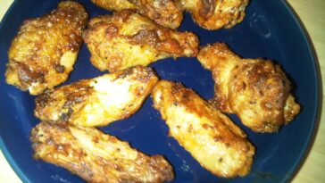 Does Little Caesars still have lemon pepper wings?