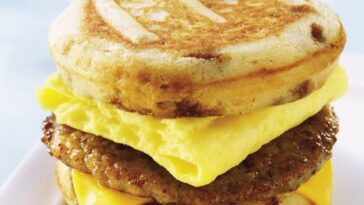 Does McDonald's sell oatmeal all day?