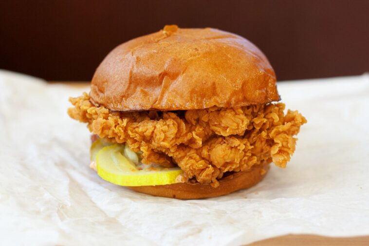 Does Popeyes have mild fried chicken?