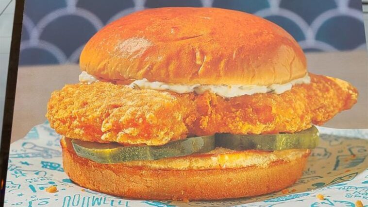 Does Popeyes still have flounder sandwich?