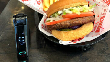 Does Red Robin use frozen patties?