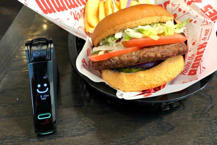 Does Red Robin use frozen patties?