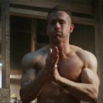 Does Ryan Reynolds train legs?